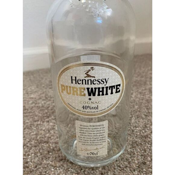 Rare Hennessy PURE WHITE Cognac Empty 700ml Bottle Not Sold in USA, Mint Cond. - Picture 1 of 6